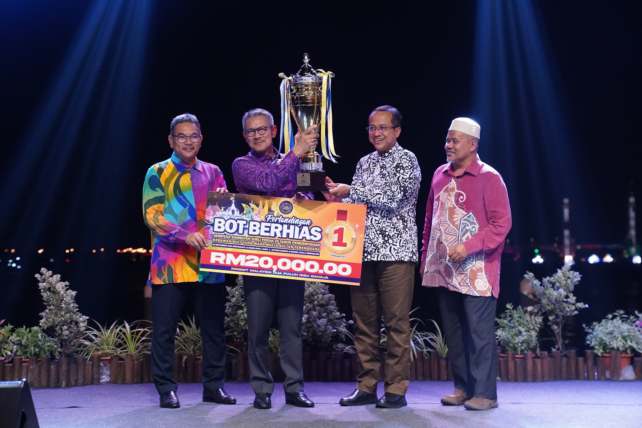 PERTANDINGAN BOT BERHIAS SEMPENA SAMBUTAN JUBLI PERAK 25 TAHUN PEMERINTAHAN KDYMM SULTAN TERENGGANU