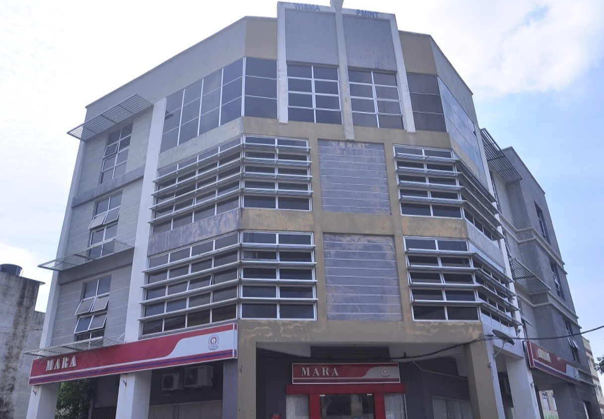 RM700.00 - RM1,900.00